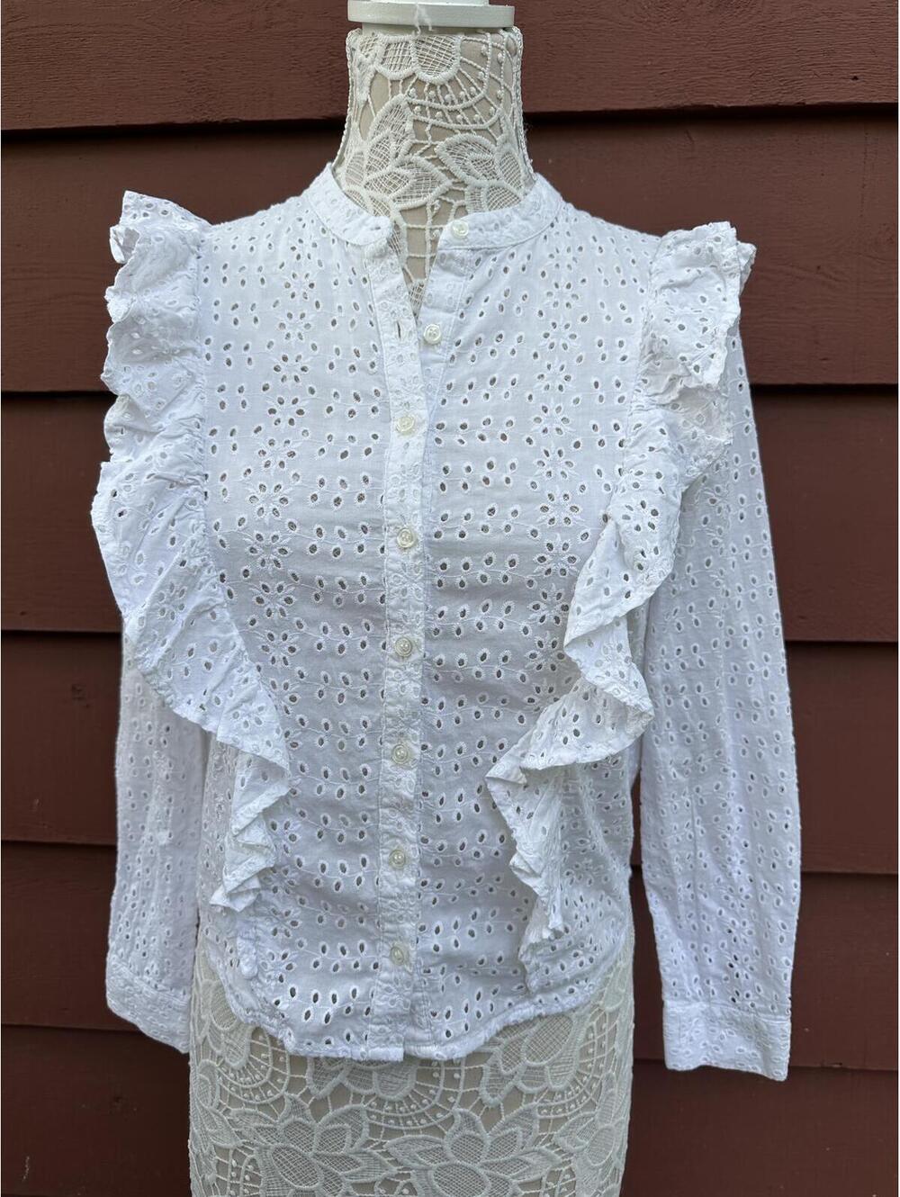 Forever 21 White Eyelet Ruffle Blouse Y2K Fairycore Cottagecore Feminine Top
